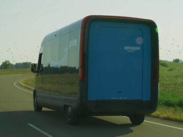 Amazon lança sua primeira van elétrica para entregas